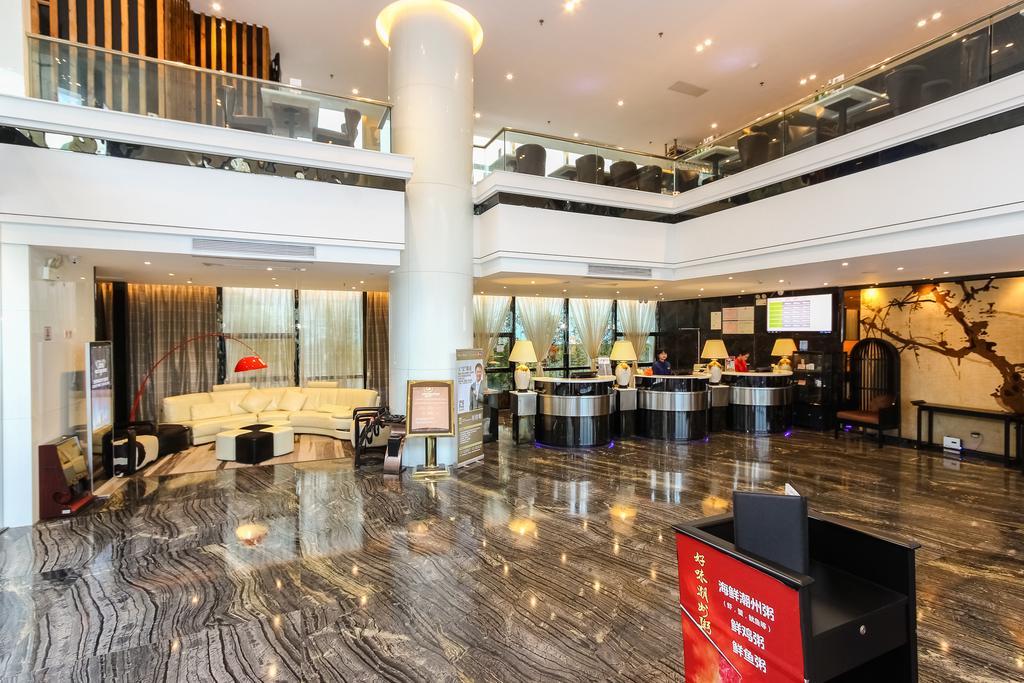 Paco Hotel Guangzhou East Railway Station Branch Exteriör bild