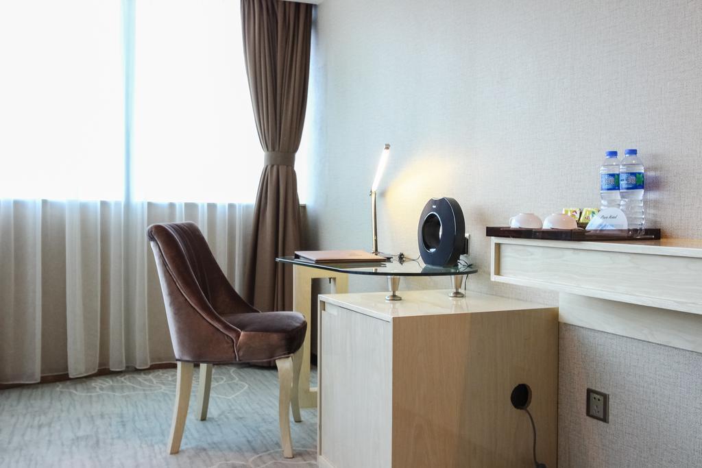 Paco Hotel Guangzhou East Railway Station Branch Exteriör bild