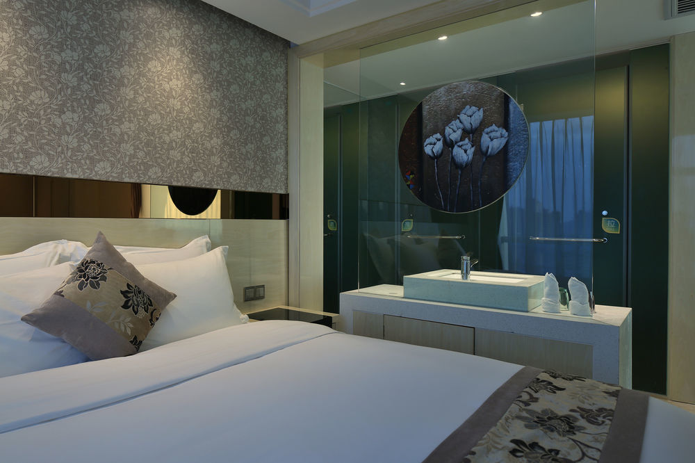 Paco Hotel Guangzhou East Railway Station Branch Exteriör bild